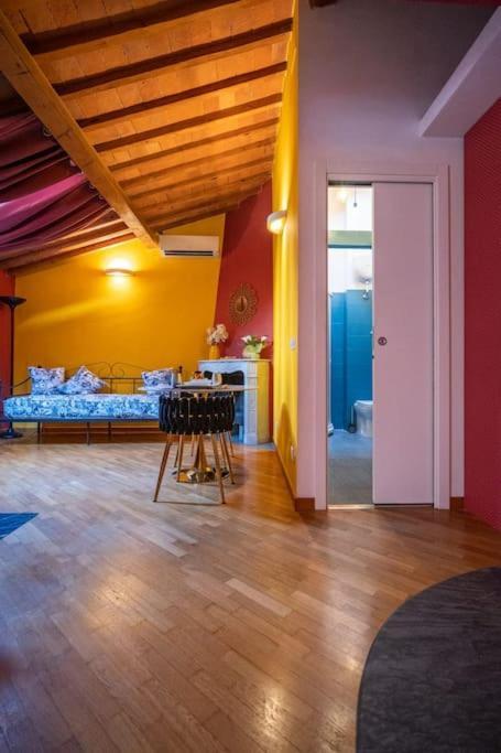 22 Home - Parcheggio Privato - Accogliente - Collegamento Sardegna E Corsica Livorno Luaran gambar